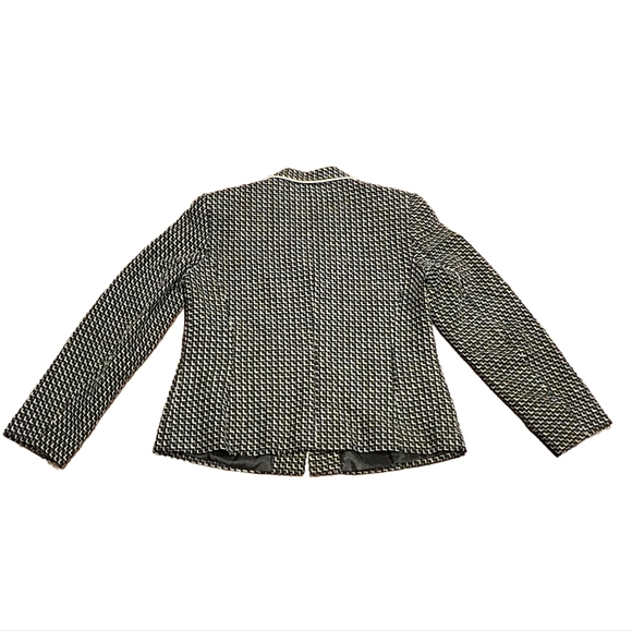 Talbots Petites 3 Button Blazer - Black and Cream - Size 6 - Picture 2 of 5